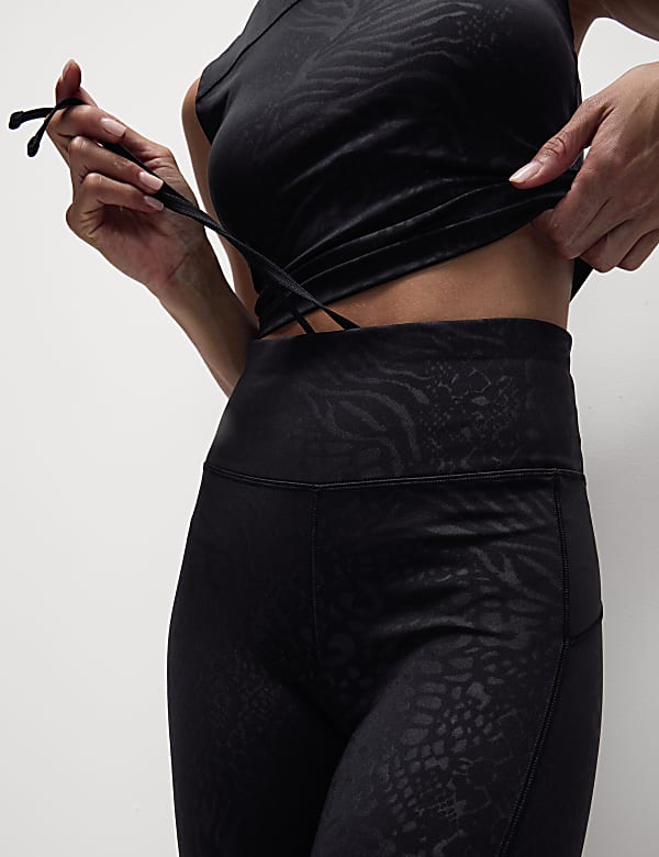 Go Move Embossed High Waisted Gym Leggings - PT
