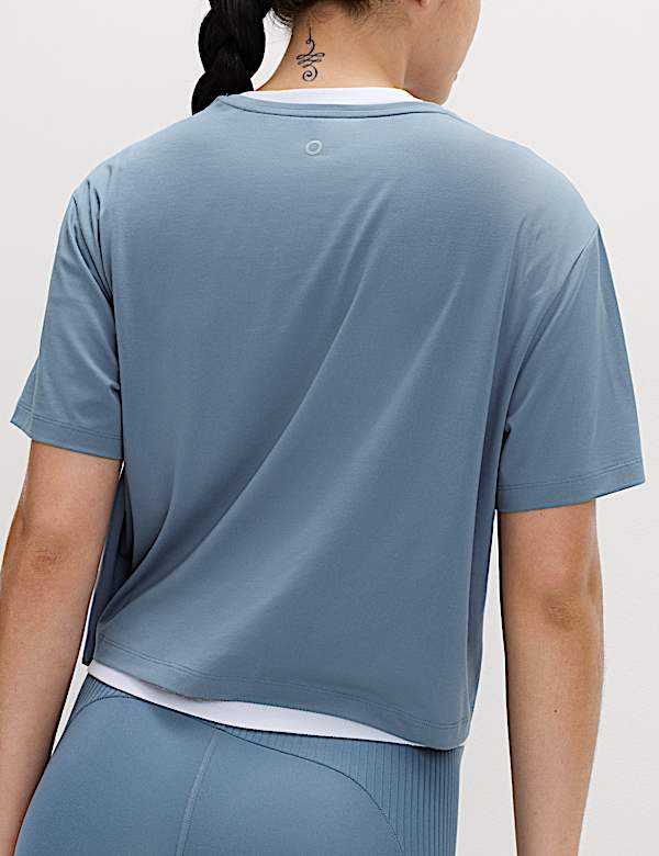 Essential Round Neck Boxy T-Shirt - CZ