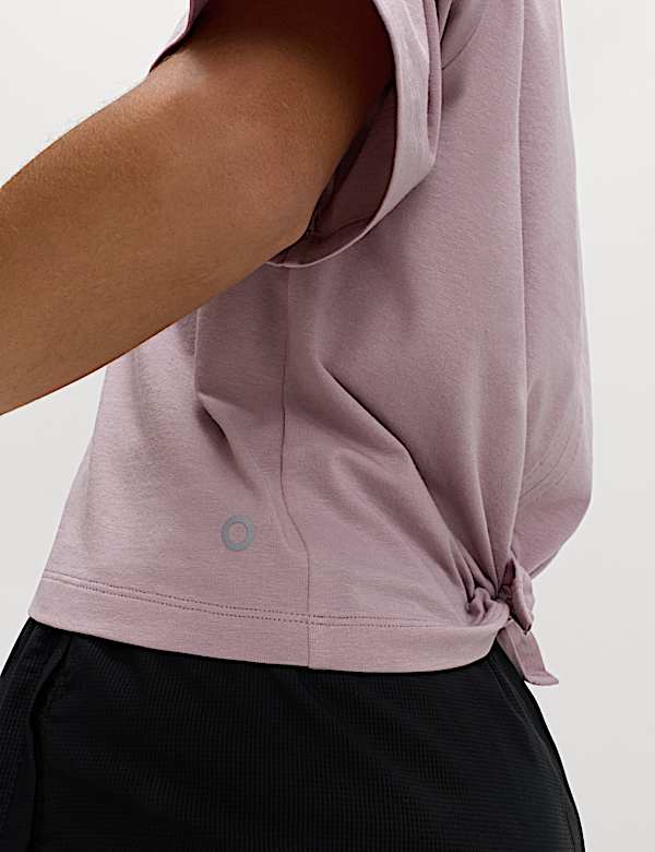 קרופ טופ קלילה בגזרה מרובעת מתערובת מודל - IL