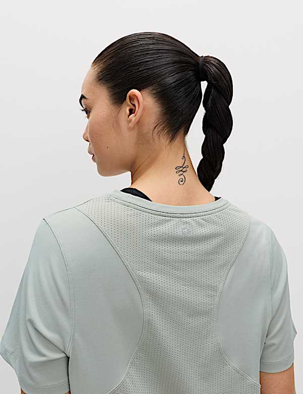 T-shirt coupe d&eacute;contract&eacute;e &agrave; col rond et panneau en filet - LU