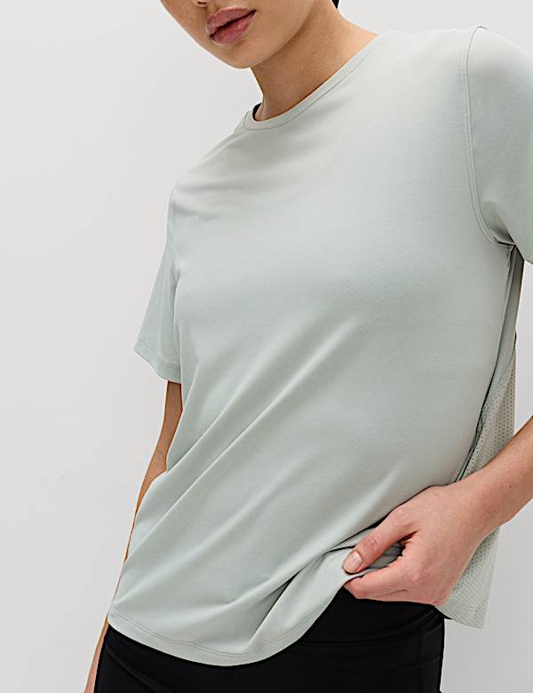 T-shirt coupe d&eacute;contract&eacute;e &agrave; col rond et panneau en filet - LU