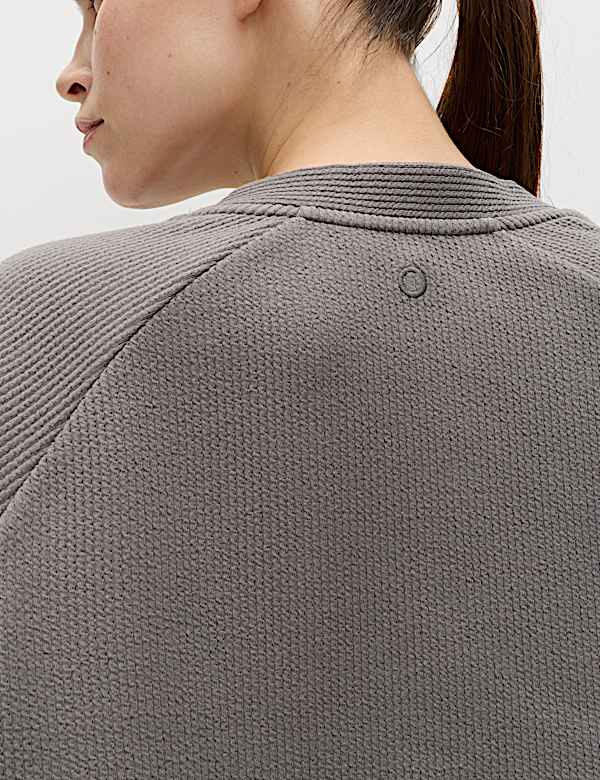 Brushed Ribbed Relaxed Shrug - JE