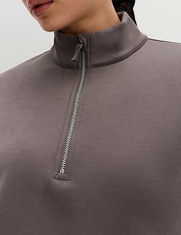 Sudadera con media cremallera y cuello chimenea con lavado arena - US