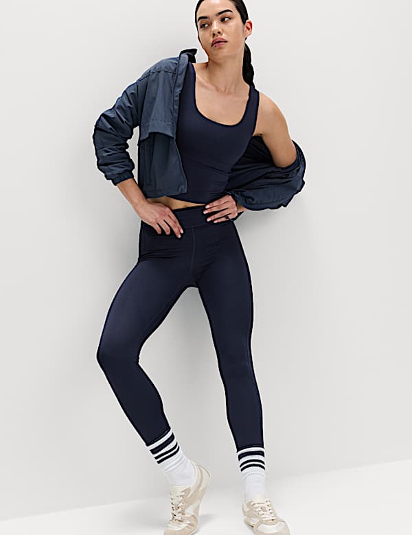 Maillot de corps ajust&eacute; coupe courte Go Balance &agrave; empi&egrave;cement c&ocirc;tel&eacute; - BE