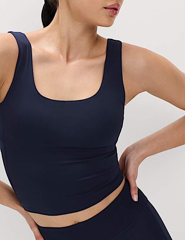 Maillot de corps ajust&eacute; coupe courte Go Balance &agrave; empi&egrave;cement c&ocirc;tel&eacute; - BE