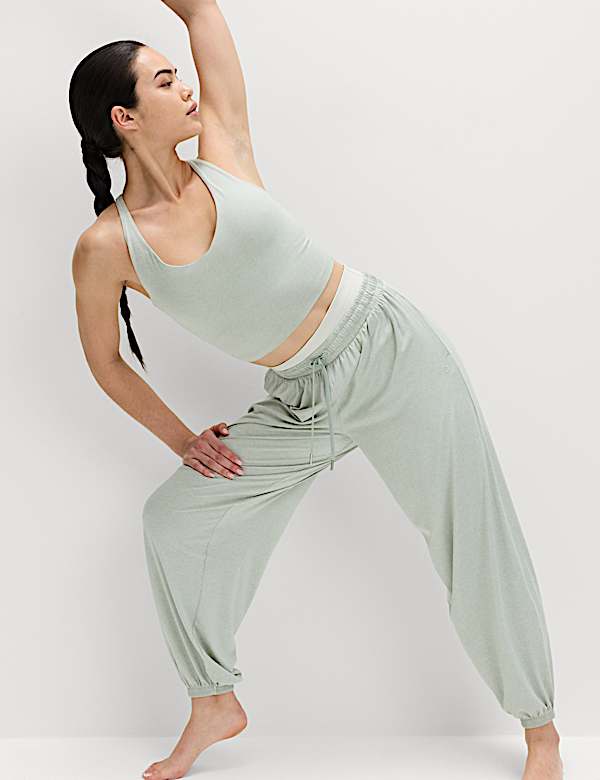 Supersoft Scoop Neck Fitted Crop Vest Top - NZ