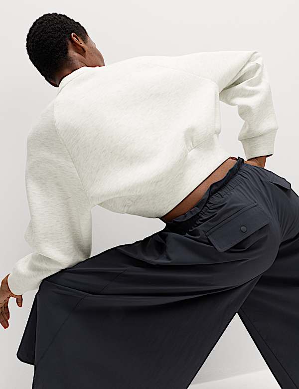 Scuba Crew Neck Relaxed Crop Sweatshirt - FR