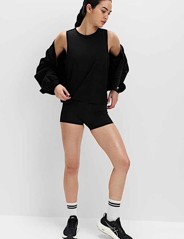 מכנסיים קצרים צמודים Essential בגזרה גבוהה - IL