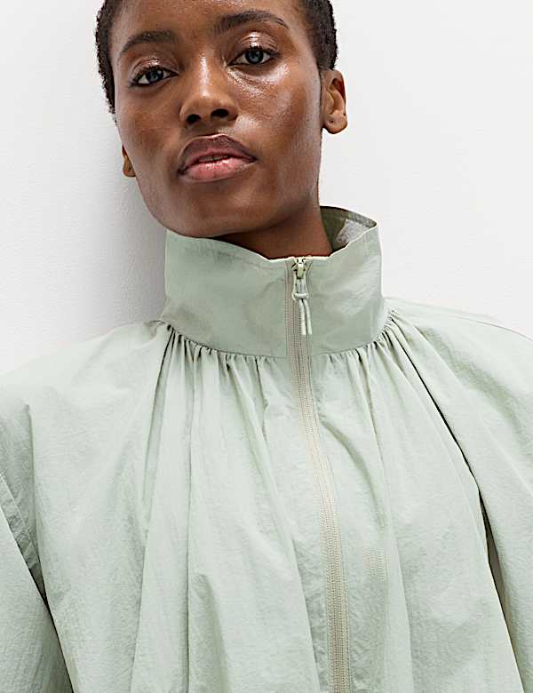 Stormwear&trade; Funnel Neck Lightweight Jacket - UA