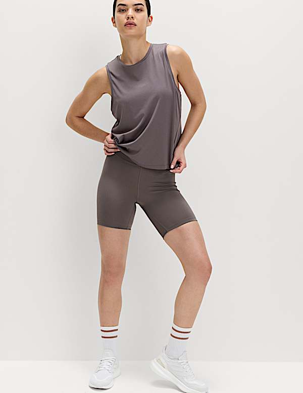 Essential aansluitende korte broek met hoge taille - BE