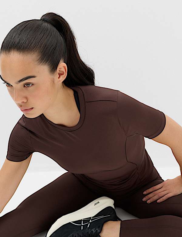 Ultraheat&trade; Thermal Crew Neck Fitted T-shirt - JP
