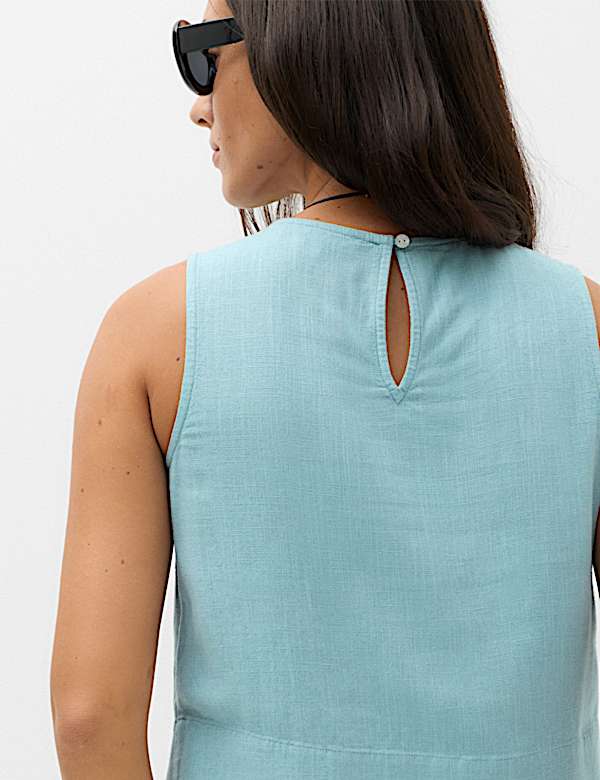 Vest with Linen
