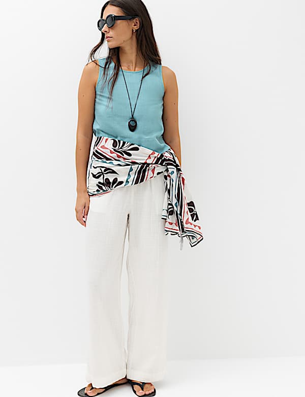 Vest with Linen