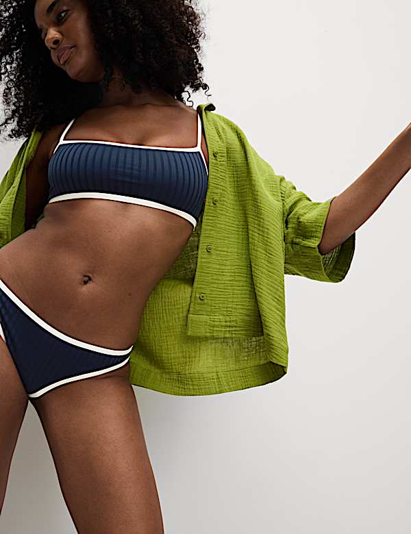 Haut de bikini à décolleté rond et finitions côtelées contrastées - BE