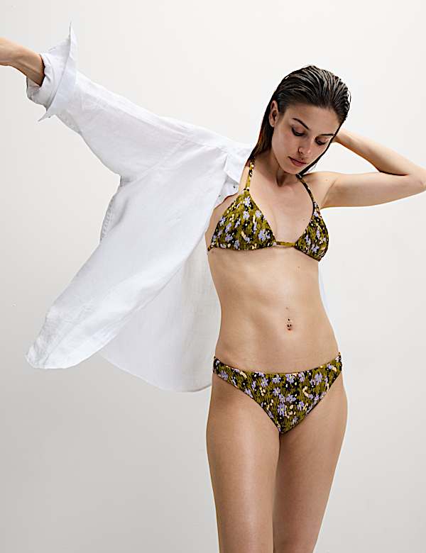 Bas de bikini imprimé froncé coupe échancrée - BE