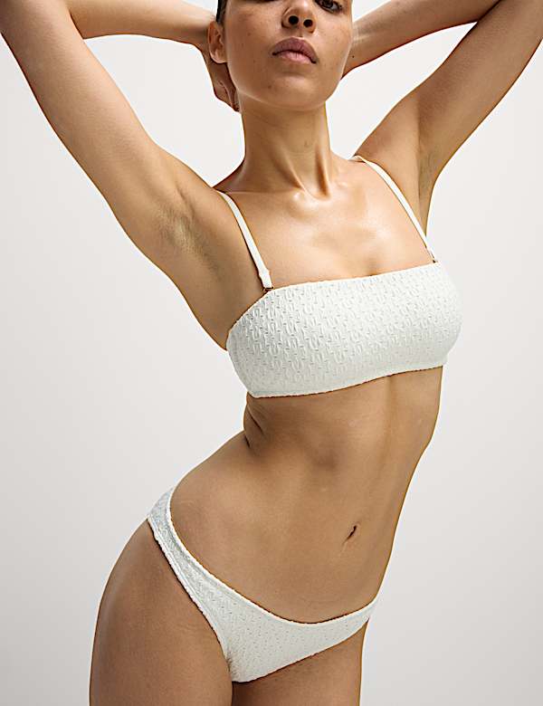 Parte de arriba de bikini bandeau con escote cuadrado y detalle bordado - US