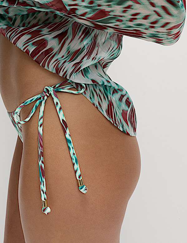 ביקיני חלק תחתון עם קשירת צד, מפתח רגל גבוה והדפס - IL