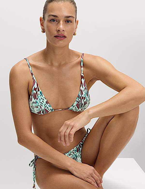 ביקיני חלק תחתון עם קשירת צד, מפתח רגל גבוה והדפס - IL