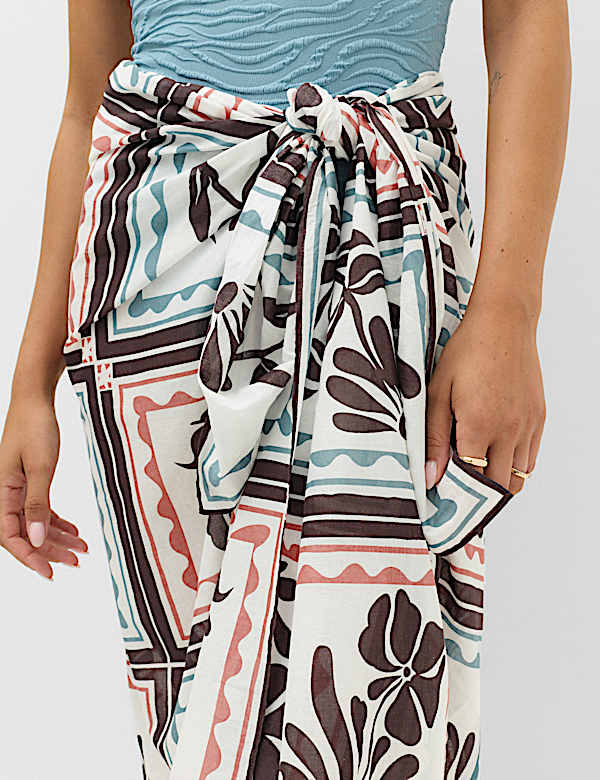 Zuiver katoenen strandsarong met bloemenmotief - BE