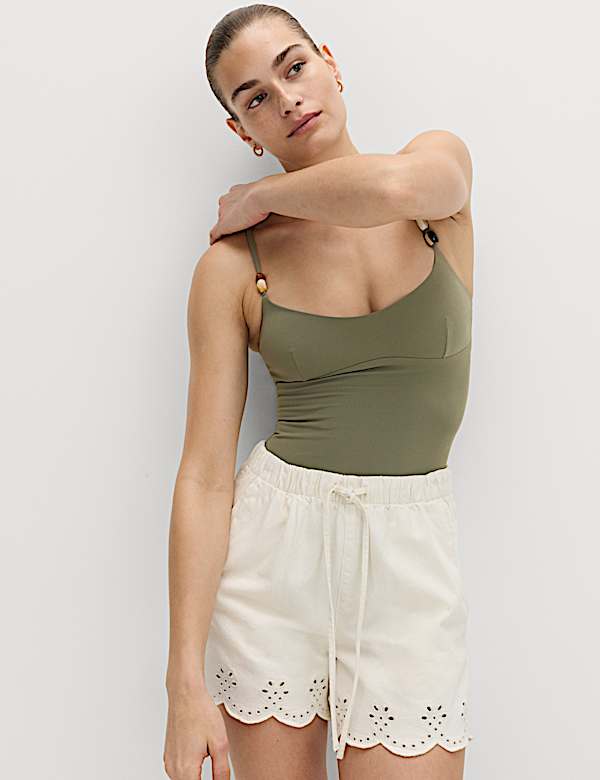 Maillot de bain rembourr&eacute; &agrave; d&eacute;collet&eacute; rond et perles - LU