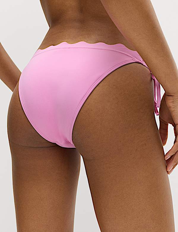 Bas de bikini sculptant festonn&eacute; &agrave; nouer sur les c&ocirc;t&eacute;s - LU