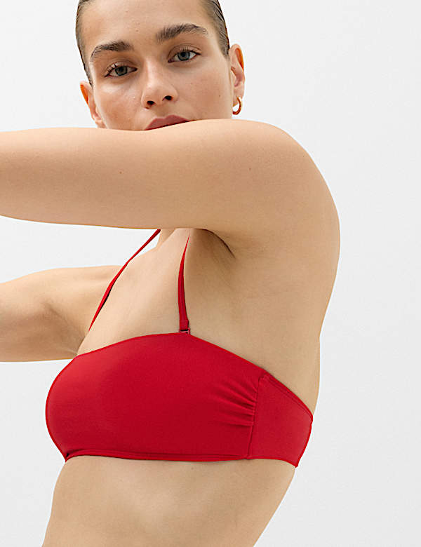 Haut de bikini rembourr&eacute; dos nu style bandeau - CA