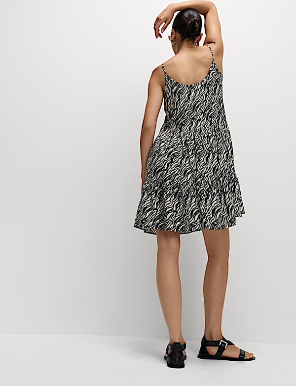 Robe de plage coupe courte à volants - BE