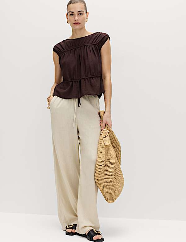 Ruched Scoop Neck Regular Fit Top with Linen - NZ
