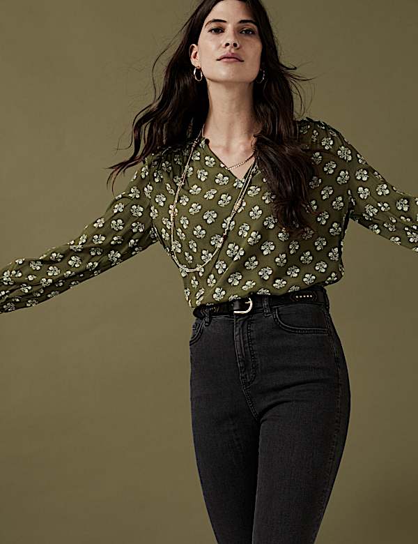 Floral Notch Neck Popover Blouse