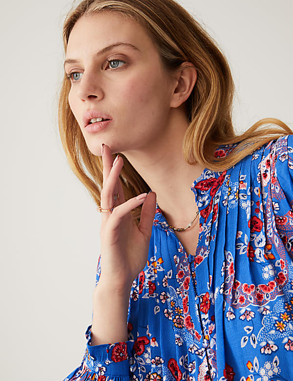 Floral Pintuck Long Sleeve Blouse