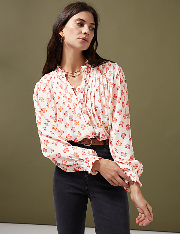 Floral Pintuck Long Sleeve Blouse