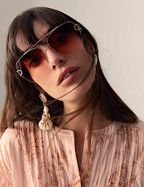 חולצת אוברסייז עם צווארון עגול, הדפס ורכיסת כפתורים חלקית - IL