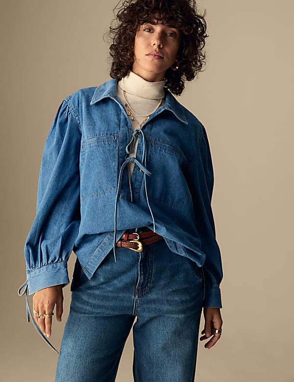 Denim top met V-hals van zuiver katoen - BE
