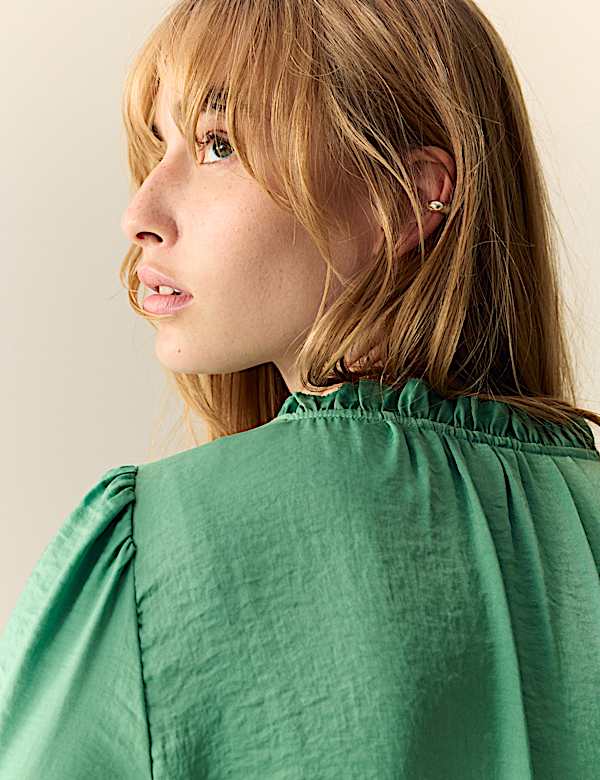 Ruffle V-Neck Long Sleeve Blouse