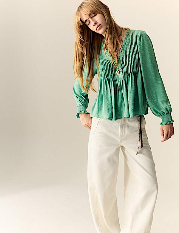 Ruffle V-Neck Long Sleeve Blouse