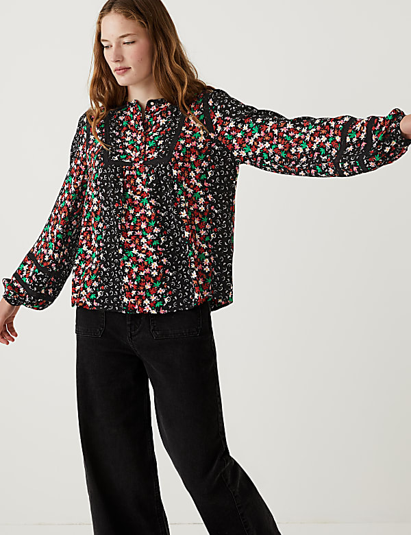 Floral Lace Insert Puff Sleeve Blouse