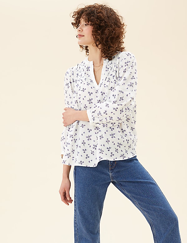 Floral V-Neck 3/4 Sleeve Popover Blouse