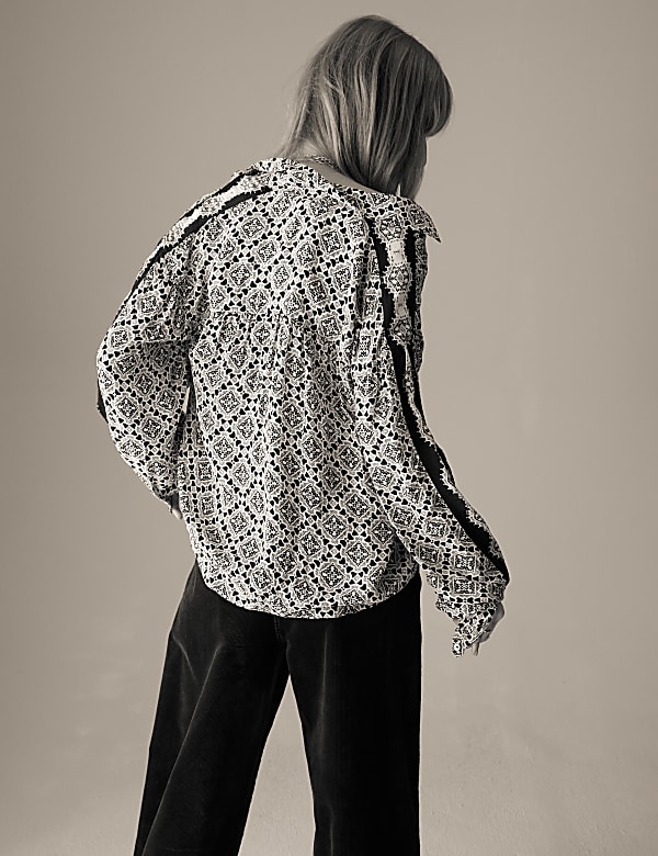 Geometric Collared Neck Blouse