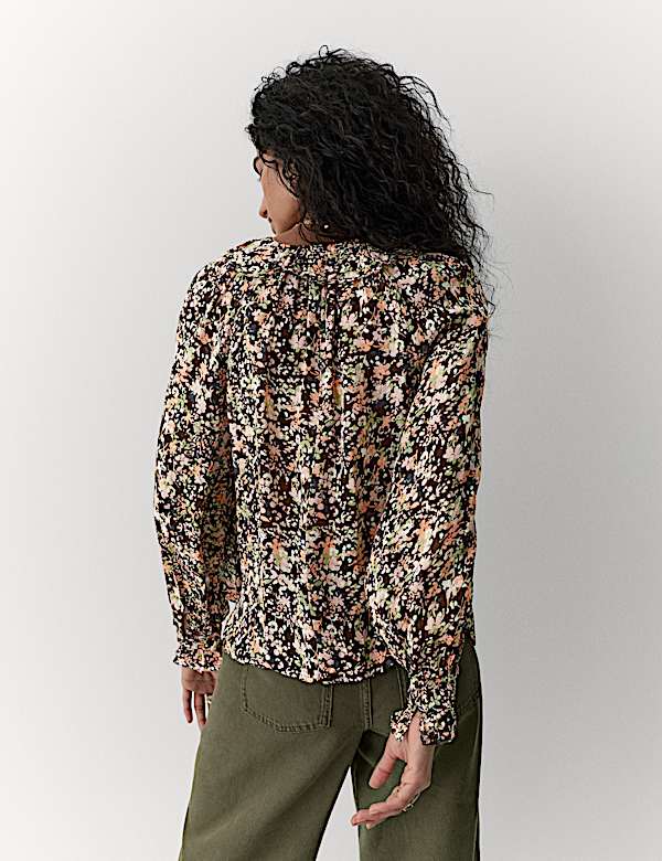 Blouse met ruches en bloemmotief - NL