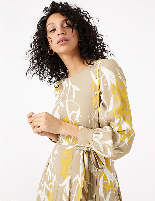 Leaf Print Waisted Midi Dress