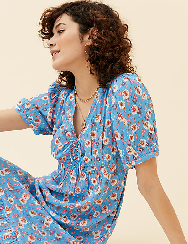 Ditsy Floral V-Neck Midi Tea Dress