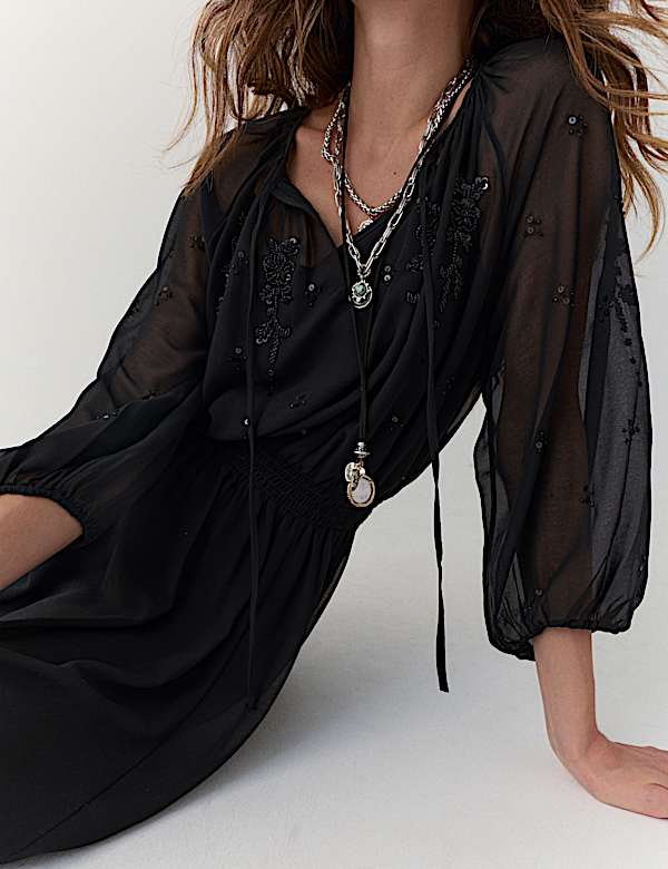 Gaun Berikat Pinggang Midi Berhiasan Kerah Ikat Tali - ID