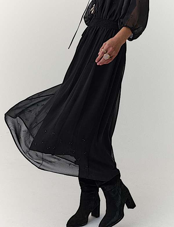 Gaun Berikat Pinggang Midi Berhiasan Kerah Ikat Tali - ID