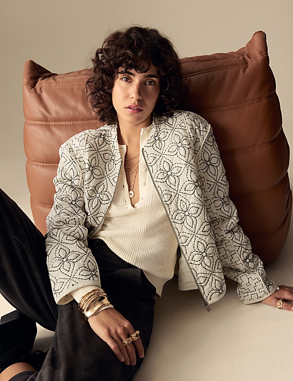 Prošívané sako z čisté bavlny s výšivkou - CZ