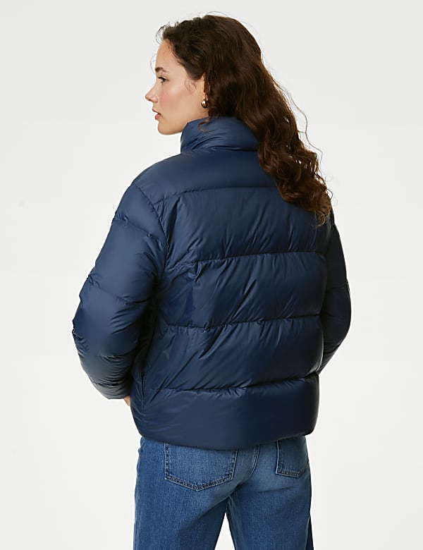 Manteau matelass&eacute; coupe courte &agrave; encolure montante - BE