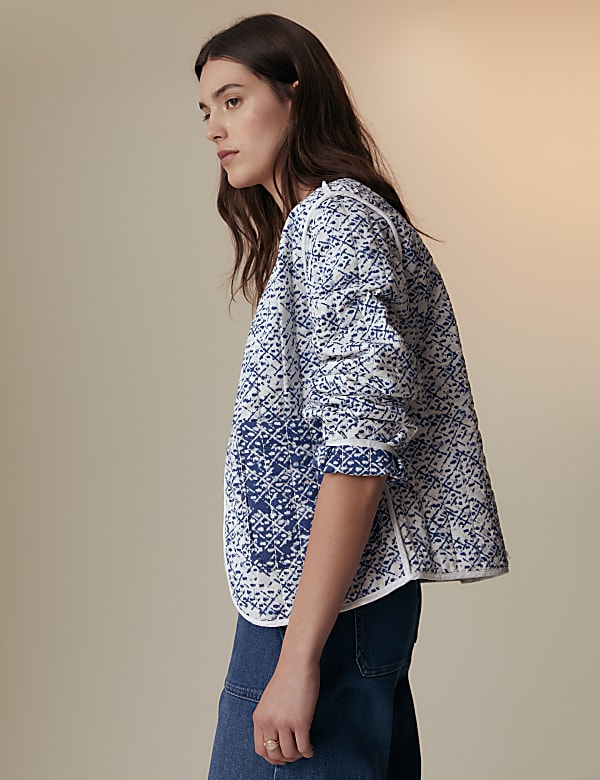 Printed Quilted Reversible Collarless Jacket - CN