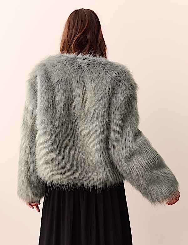 Faux Fur Cropped Jacket - TW