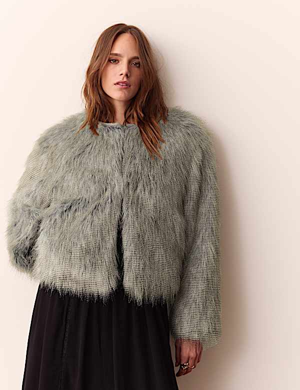 Faux Fur Cropped Jacket - TW