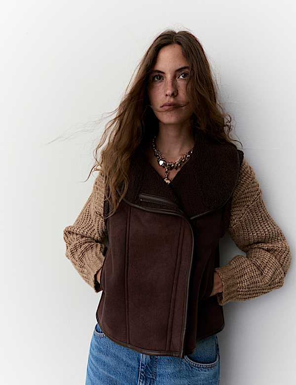 Gilet van kunstlammy met hoge hals - BE