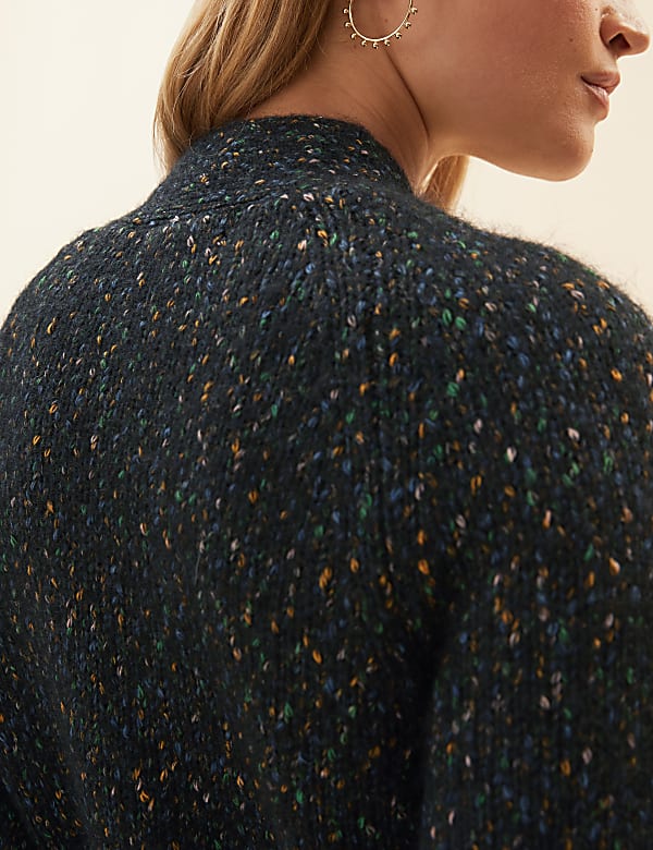 Textured V-Neck Cropped Cardigan